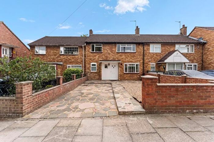3 Bedroom Terraced House For Sale In Ripon Close, Northolt, UB5