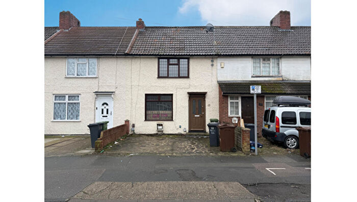 3 Bedroom Terraced House For Sale In Rugby Road, Dagenham, Essex, RM9
