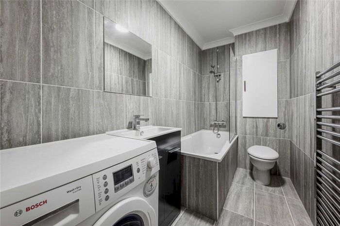 3 Bedroom Flat To Rent In Mattock Lane, London, W13