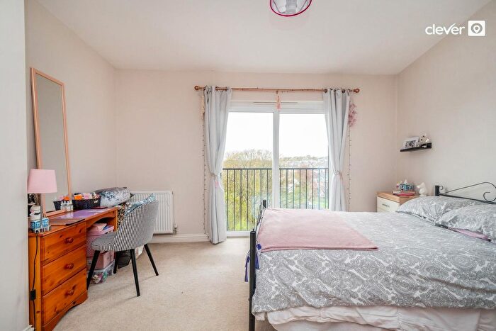 1 Bedroom Flat For Sale In Arundel Crescent, Plymouth, PL1