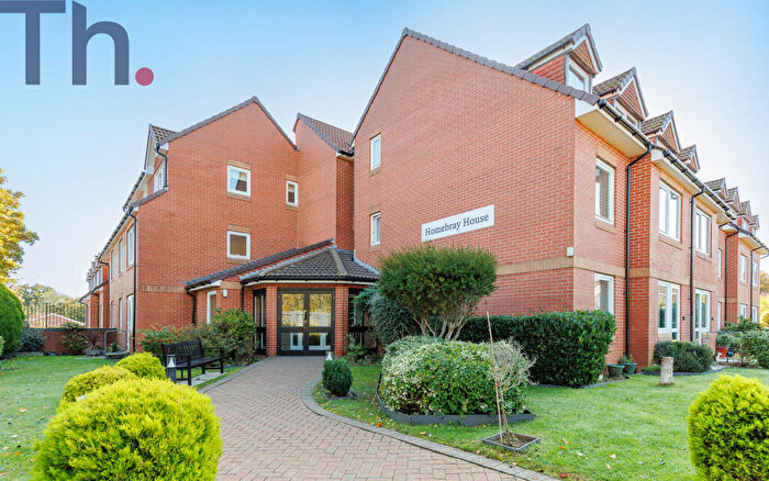 2 Bedroom Flat For Sale In Wootton Bridge, Ryde, Isle Of Wight, PO33
