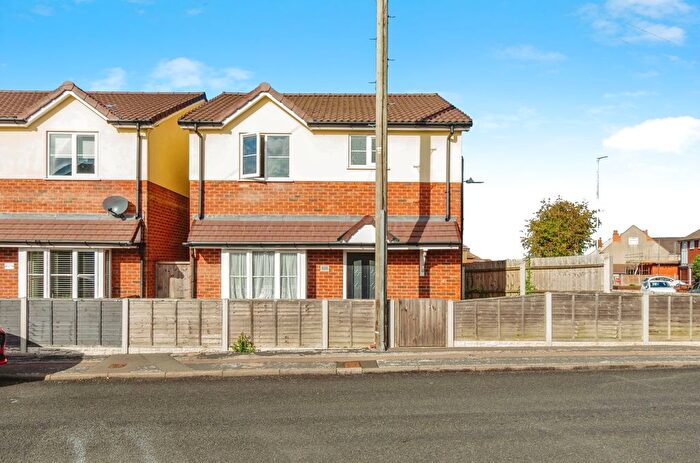 3 Bedroom Detached House For Sale In Friezland Lane, Walsall, West Midlands, WS8