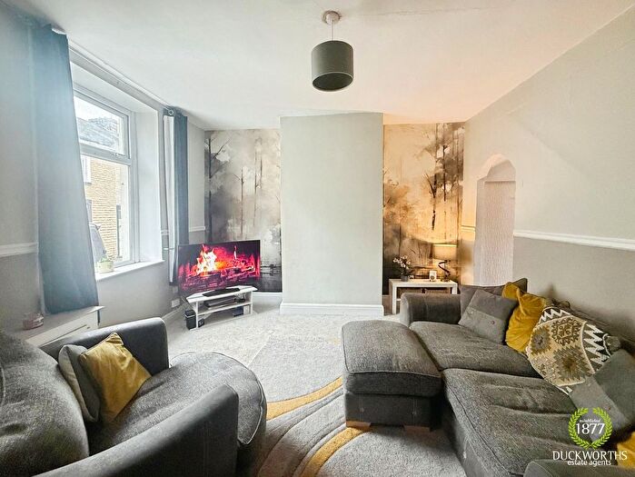 3 Bedroom Terraced House For Sale In Queensberry Road, Burnley, BB11