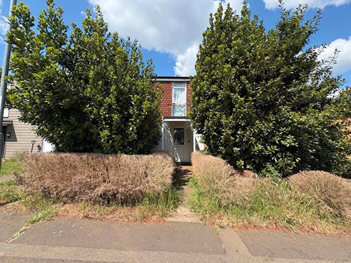 3 Bedroom House To Rent In Thorn Hill, Northampton, NN4