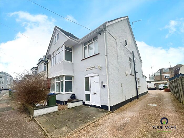 Flat To Rent In Stocker Road, Bognor Regis, West Sussex, PO21