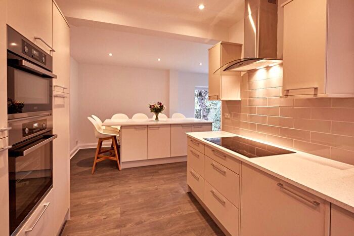 1 Bedroom House Of Multiple Occupation To Rent In Ardmore Avenue, Guildford, Surrey, GU2