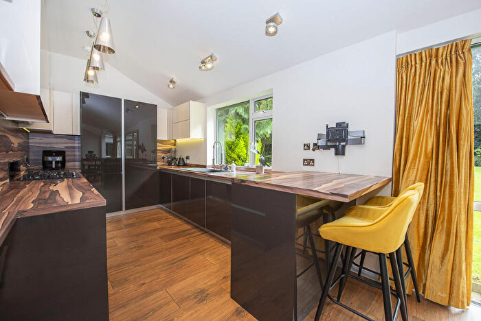 5 Bedroom Detached House For Sale In Upper Brighton Road, Surbiton, KT6