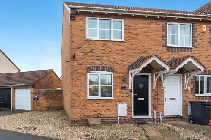 2 Bedroom End Of Terrace House For Sale In Yarbury Way, Weston-super-Mare, Somerset, BS24
