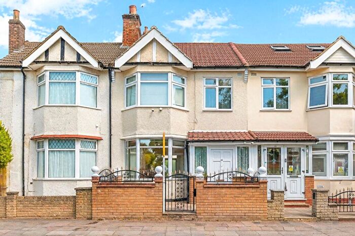 3 Bedroom Terraced House To Rent In Peterborough Road, Leyton, London, E10