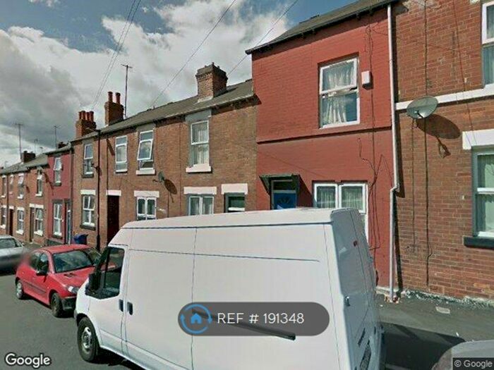 2 Bedroom Terraced House To Rent In Birdwell Road, Sheffield, S4