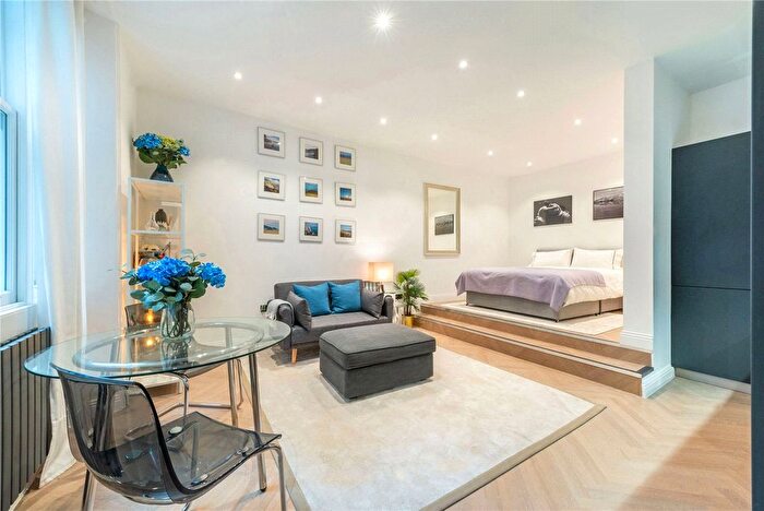 Studio To Rent In Cornwall Gardens, South Kensington, SW7