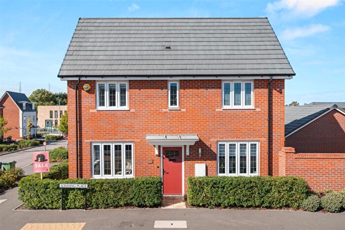 3 Bedroom Detached House For Sale In Sonning Place, Binfield, Bracknell, Berkshire, RG42