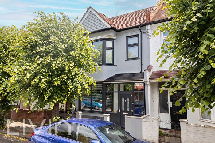 3 Bedroom End Of Terrace House To Rent In Birdhurst Road, London, SW19