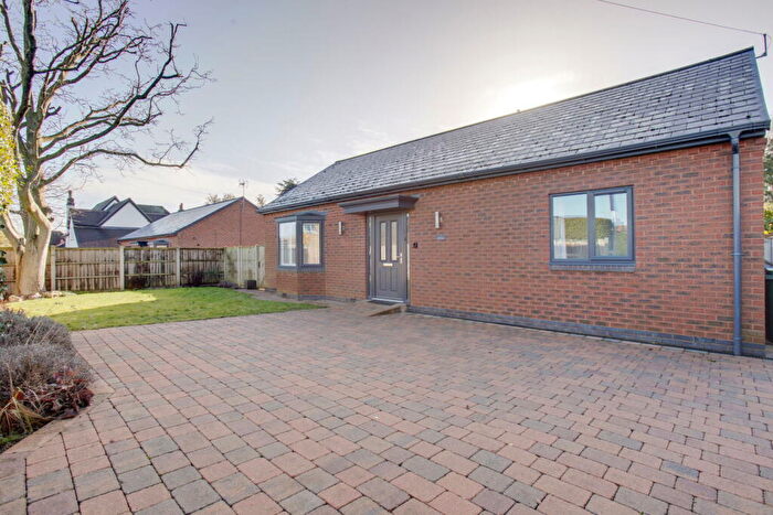 2 Bedroom Detached Bungalow For Sale In Cliff Drive, Radcliffe-on-Trent, Nottingham, NG12