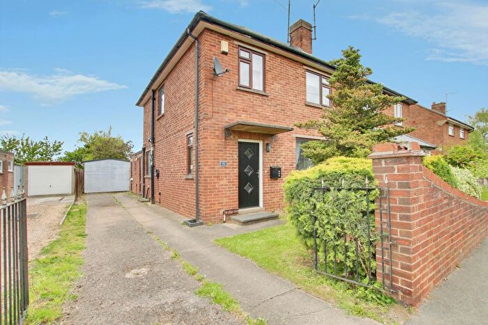 3 Bedroom Semi Detached House For Sale In Maple Grove, March, PE15