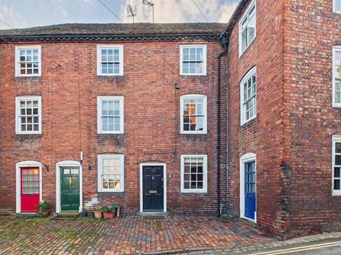 2 Bedroom Terraced House For Sale In High Street, Bewdley, DY12