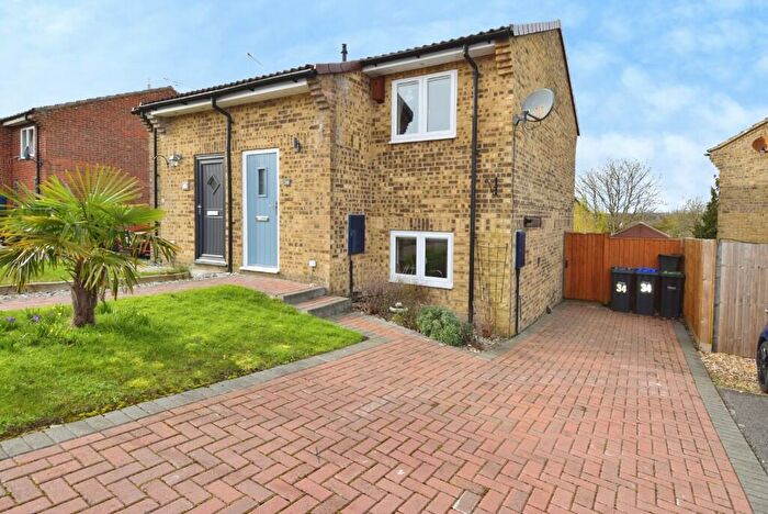 2 Bedroom Semi Detached House For Sale In Mill Green Road, Amesbury, SP4