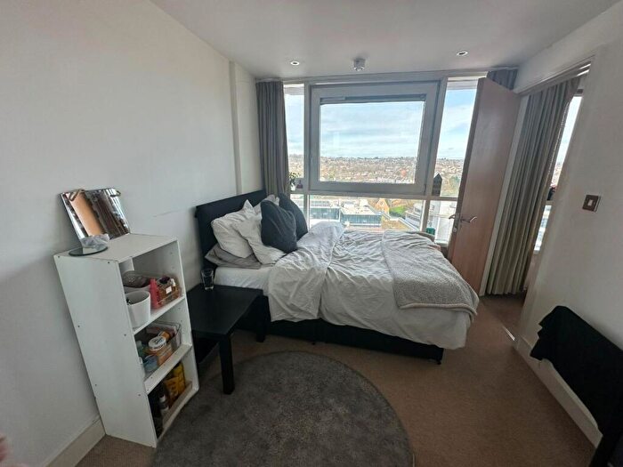 2 Bedroom Apartment To Rent In The Litmus Building, NG1