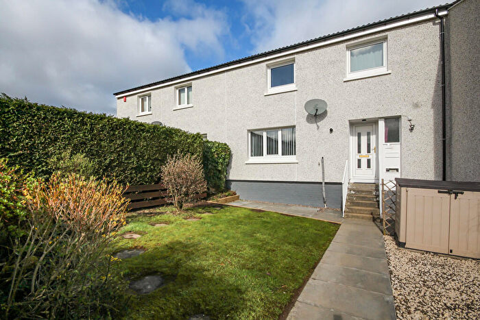 3 Bedroom Terraced House To Rent In Quentin Rise, Dedridge, EH54