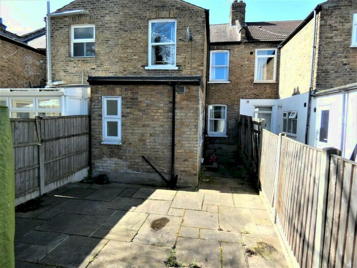 4 Bedroom Terraced House To Rent In Torrens Road, Stratford, London, E15