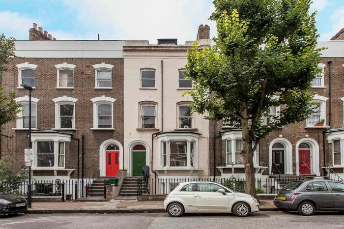 2 Bedroom Flat To Rent In Pyrland Road, Canonbury, London, N5