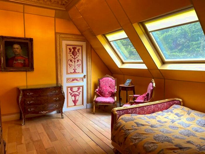 Studio To Rent In The White Hous, Park View Road, Ealing, London, W5