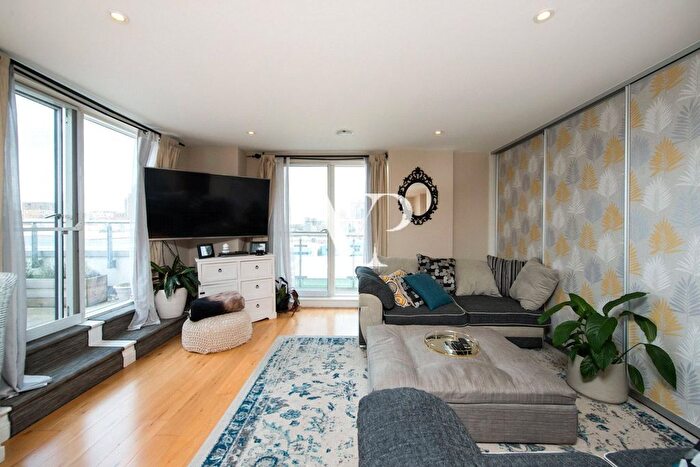 3 Bedroom Flat To Rent In Ceram Court, Devons Road, London, E3