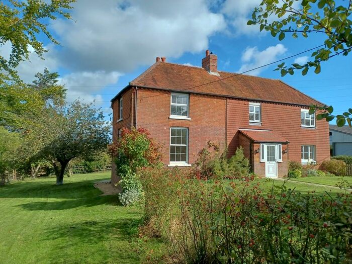 4 Bedroom Detached House To Rent In Whitedell Lane, Fareham, PO17