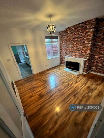 3 Bedroom Terraced House To Rent In Fletcher Street, Crewe, CW1