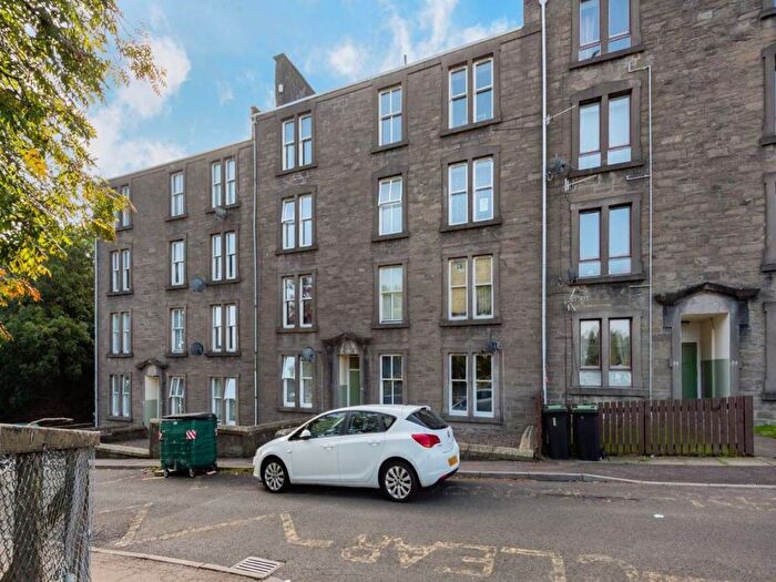 3 Bedroom Flat To Rent In Nelson Street, Dundee, DD1