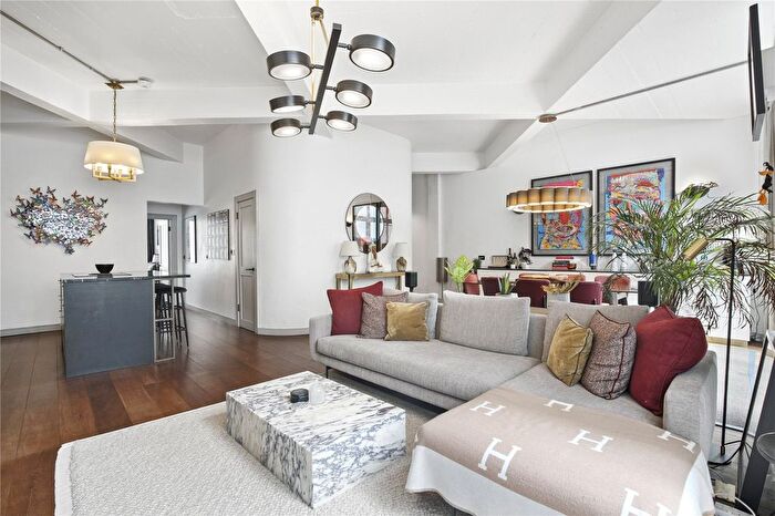 2 Bedroom Flat For Sale In Warner Street, London, EC1R