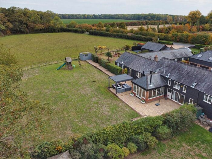 4 Bedroom Barn Conversion For Sale In Limbersey Lane, Maulden, Bedfordshire, MK45