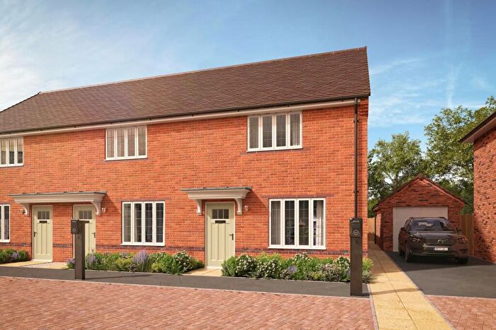 2 Bedroom End Of Terrace House For Sale In Bedford Road, Lower Stondon, SG16