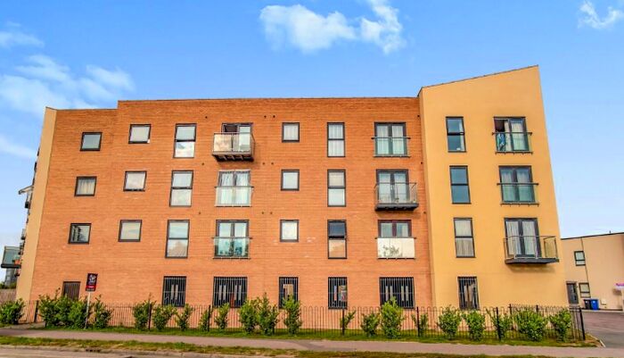 1 Bedroom Flat To Rent In The Quays, Dock Road, Tilbury, RM18