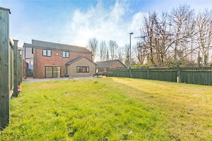 3 Bedroom Detached House For Sale In Calf Hey South, Rochdale, Greater Manchester, OL11