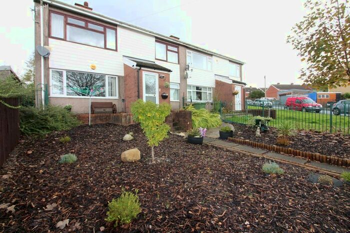 2 Bedroom Flat To Rent In Hafod-Y-Mynydd, Rhymney, Tredegar NP22