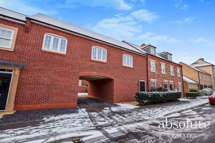 2 Bedroom Coach House To Rent In Rowan Close, Great Denham, Bedford, MK40