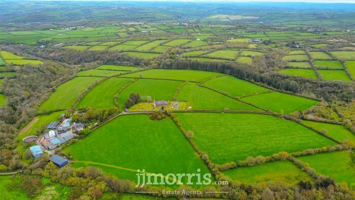 3 Bedroom Property For Sale In Velindre, Llandysul, SA44