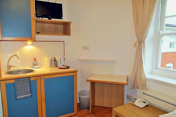 Studio To Rent In Fulham Palace Road, Hammersmith, London, W6