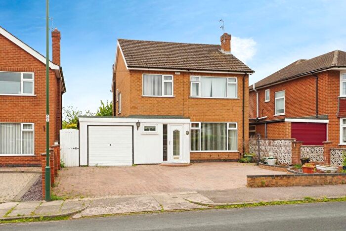 3 Bedroom Detached House For Sale In Oakfield Road, Wollaton, Nottingham, Nottinghamshire, NG8