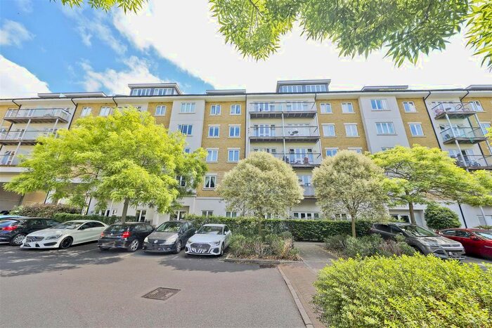 2 Bedroom Flat To Rent In Kensington House, West Drayton, UB7