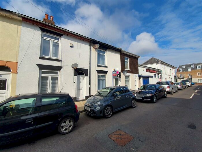 3 Bedroom House To Rent In Victoria Street, Gosport, PO12