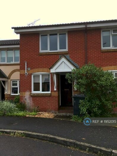 2 Bedroom Terraced House To Rent In Kingfisher Drive, Devizes, SN10