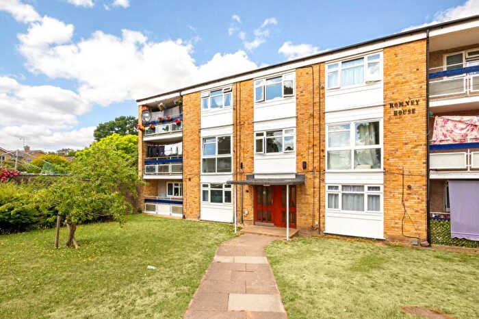 3 Bedroom Apartment For Sale In Blewburton Walk, Bracknell, RG12