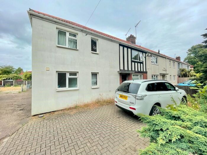 3 Bedroom End Of Terrace House To Rent In Bowthorpe Road, Norwich, NR5