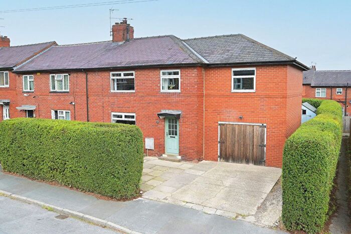 4 Bedroom End Terrace House For Sale In Butler Road, Harrogate, HG1