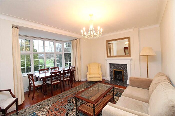 2 Bedroom Apartment To Rent In Park View Court, Park View Road, London, N3