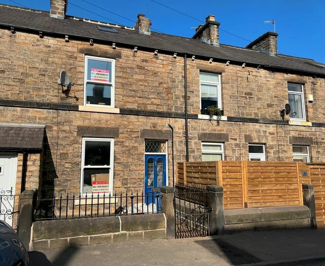 2 Bedroom Flat To Rent In Manchester Road, Deepcar, Sheffield, S36