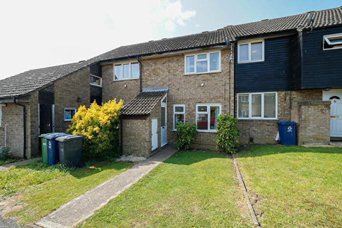3 Bedroom End Of Terrace House To Rent In Marlborough Close, St Ives, PE27