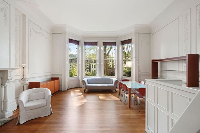 1 Bedroom Flat To Rent In Harrington Gardens, London, SW7